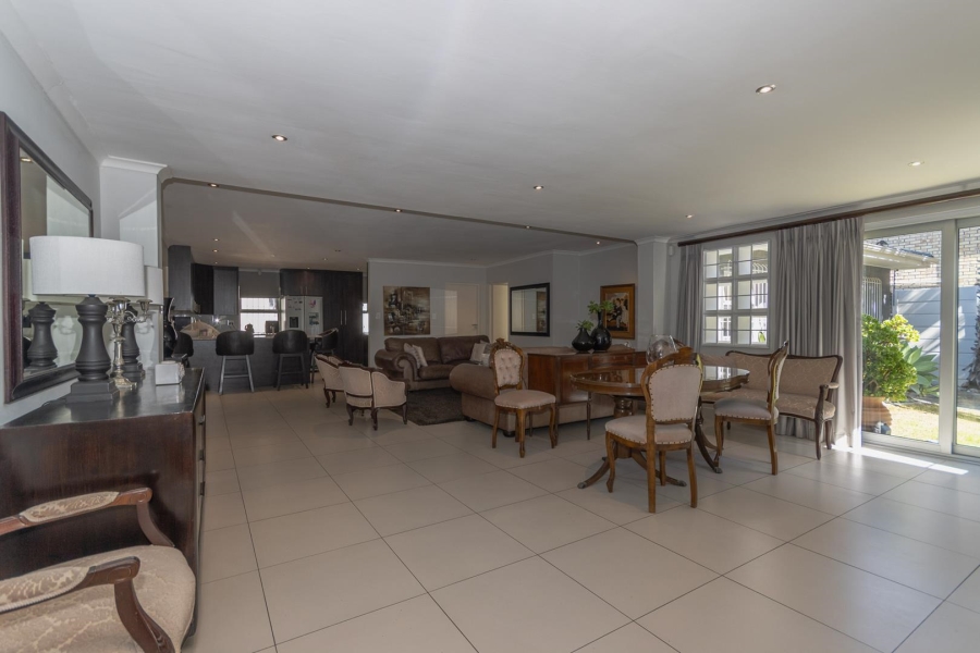 5 Bedroom Property for Sale in Sunset Beach Western Cape